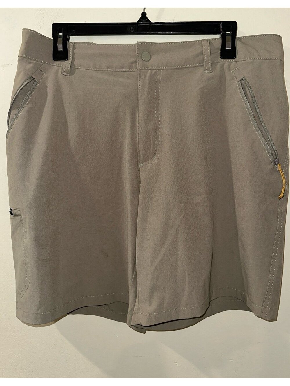 Columbia athletic shorts size 36x46